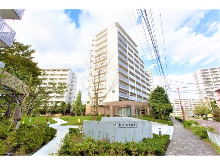 新川・島屋敷通りの外観写真