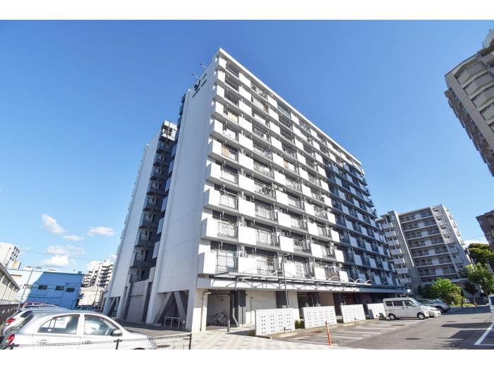 萱場