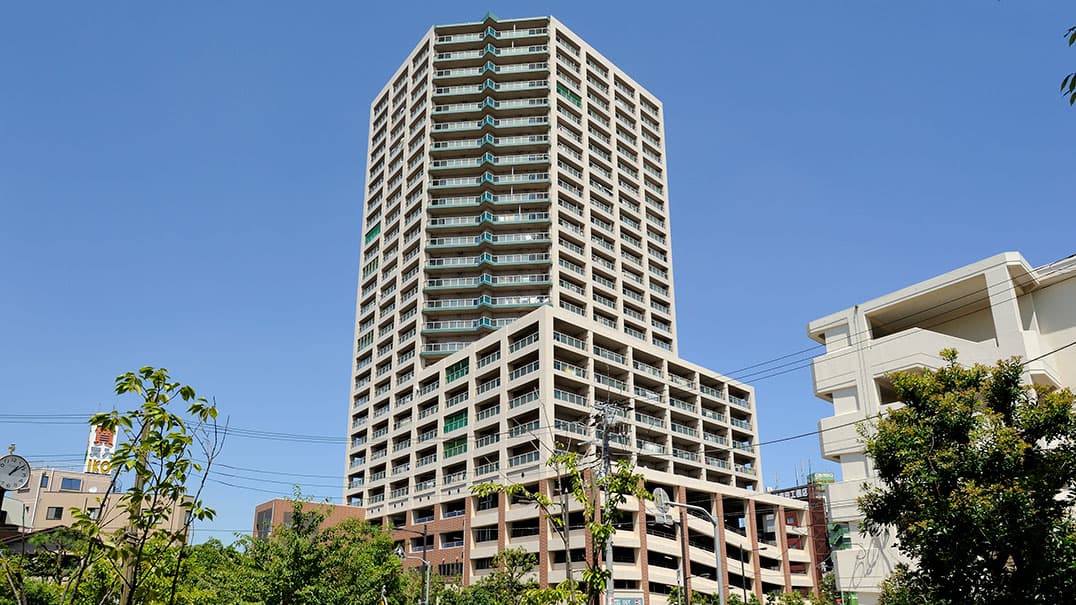 エミエルタワー竹の塚の外観写真