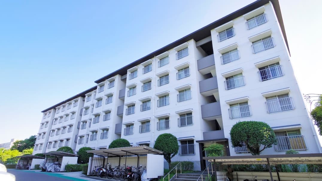 コーシャハイム南大沢の外観写真