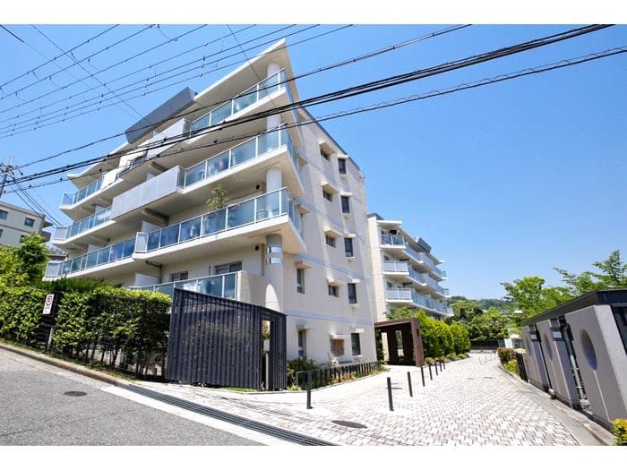 フレール芦屋朝日ヶ丘の外観写真